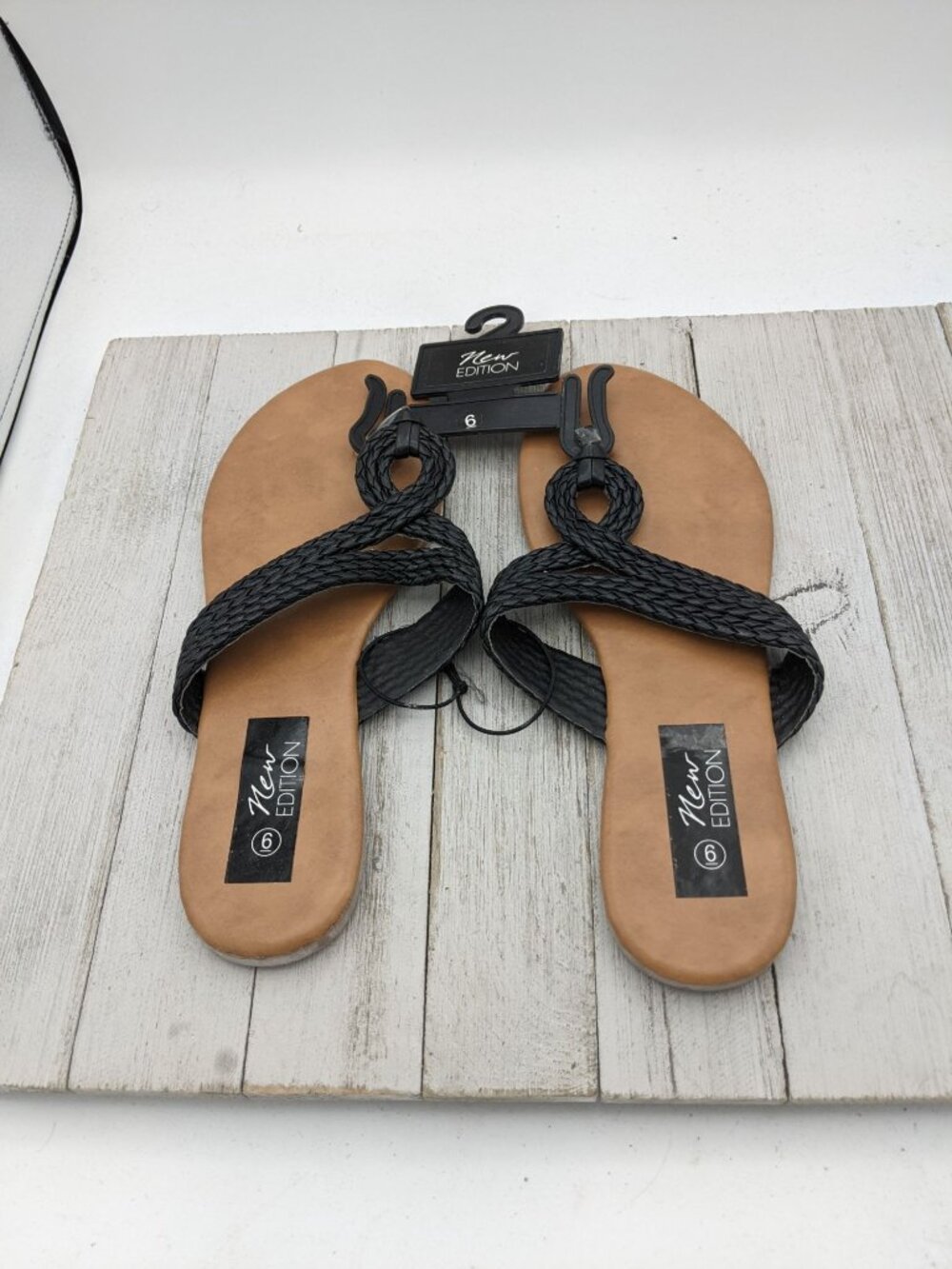 New Edition Black Braided Strap Sandals Flip Flops Size 6 Womens